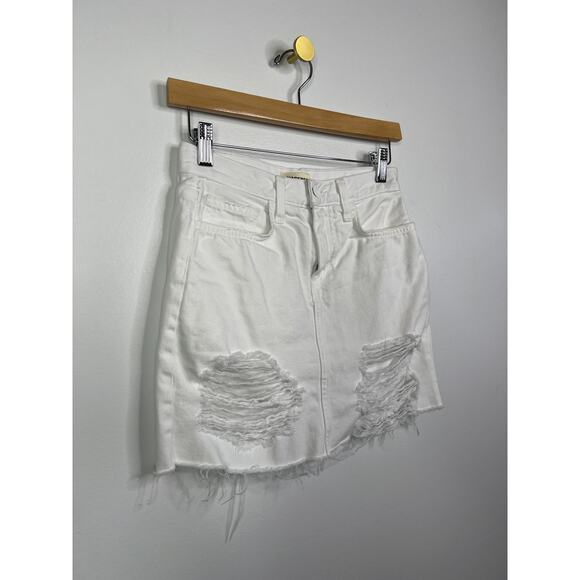 NEW L'agence Jolene Distressed Raw Hem Denim Mini Skirt Women's White Size: 23 - Picture 4 of 9